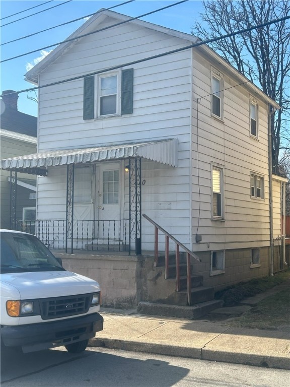 410 Mary St, Latrobe, PA 15650 - photo 1