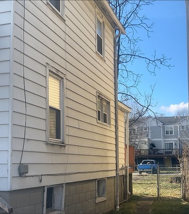 410 Mary St, Latrobe, PA 15650 - photo 2