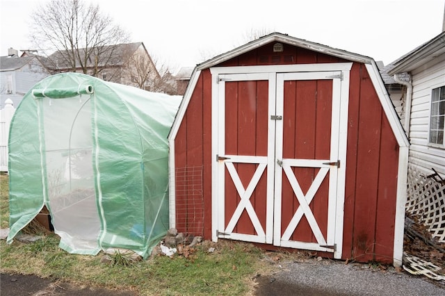 view of outbuilding