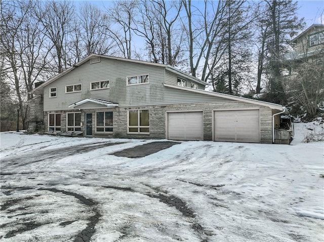 view of front of house featuring a garage