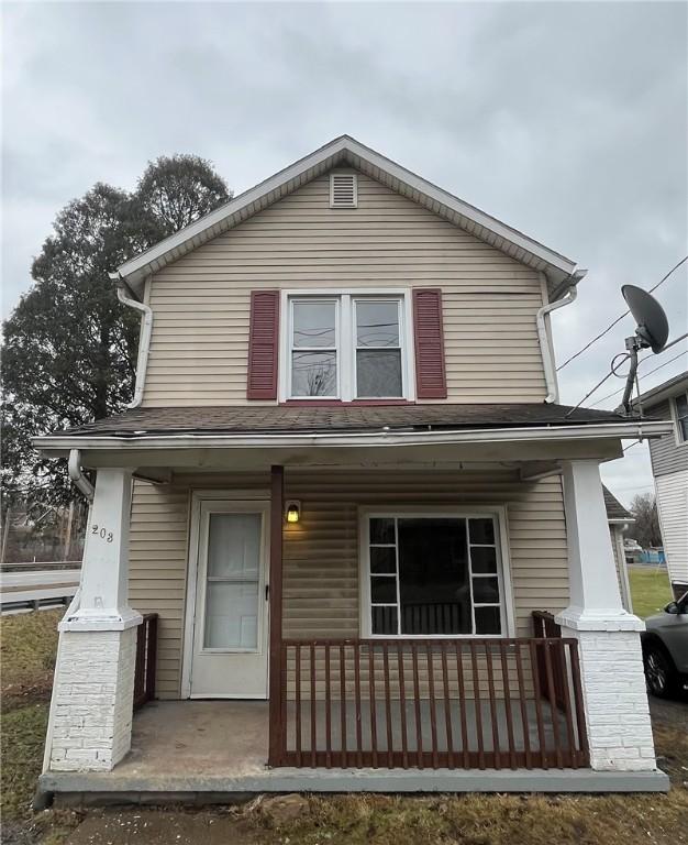 view of front of home with covered porch