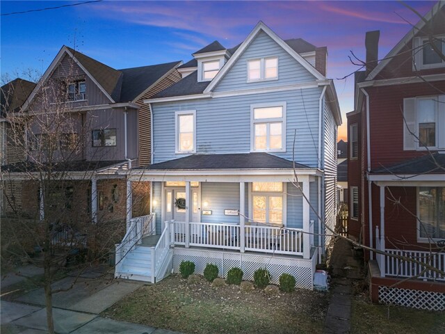 view of front of home with covered porch