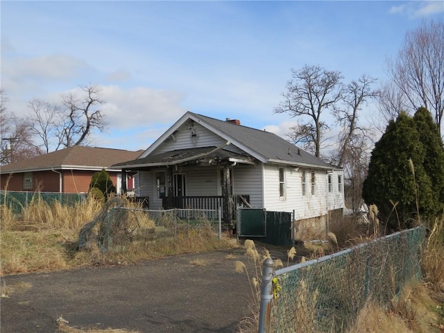 view of front of house with a porch