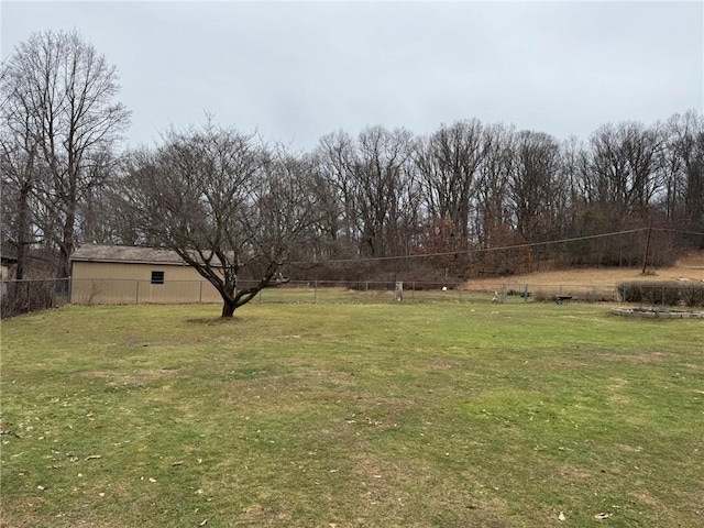 view of yard with a rural view