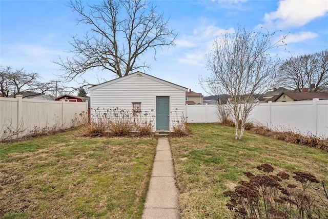 view of outdoor structure featuring a yard