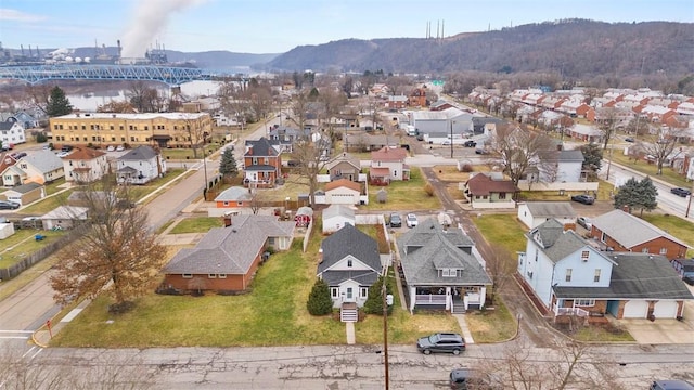 bird's eye view with a mountain view