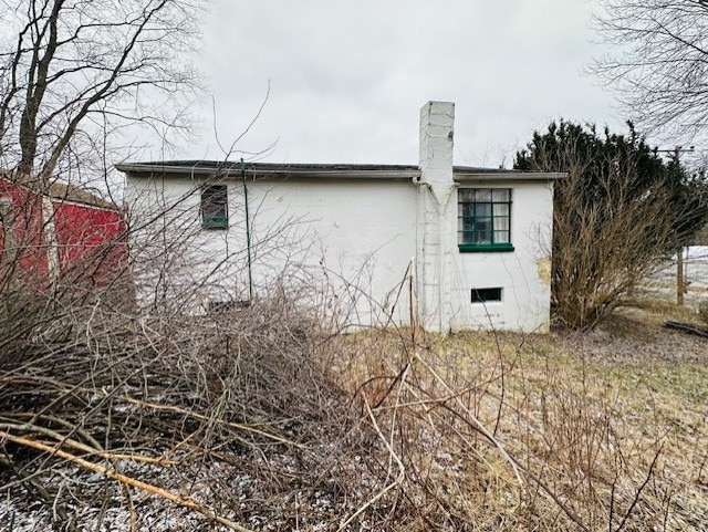 view of side of property