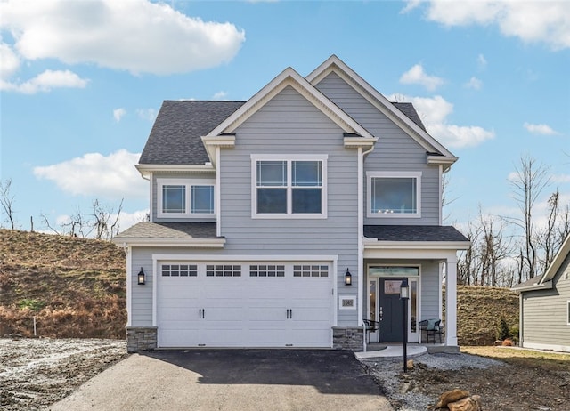 view of front facade featuring a garage