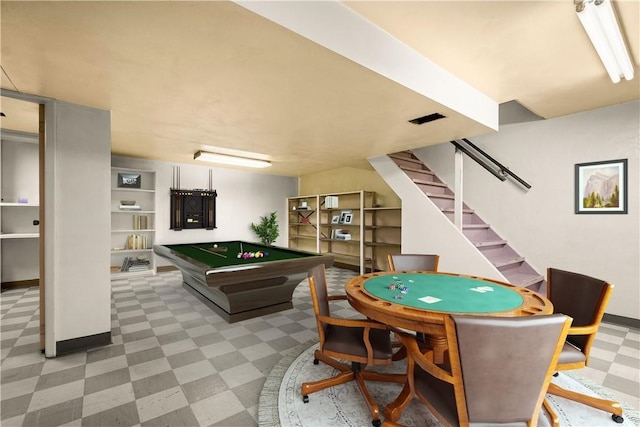 playroom featuring pool table