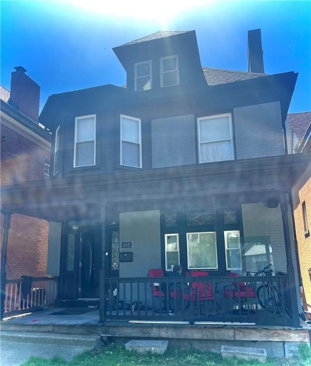 view of front of house with covered porch