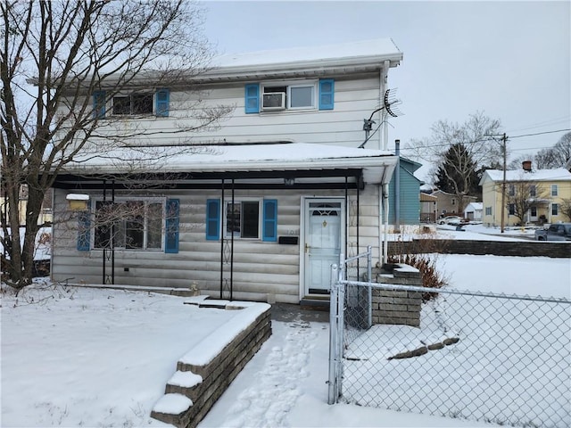 view of front of property