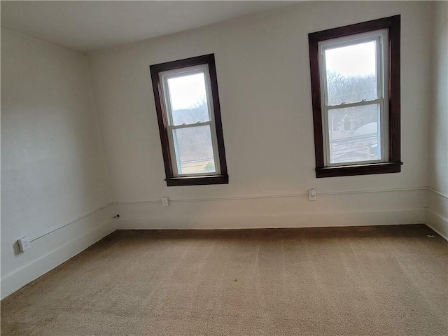 view of carpeted spare room