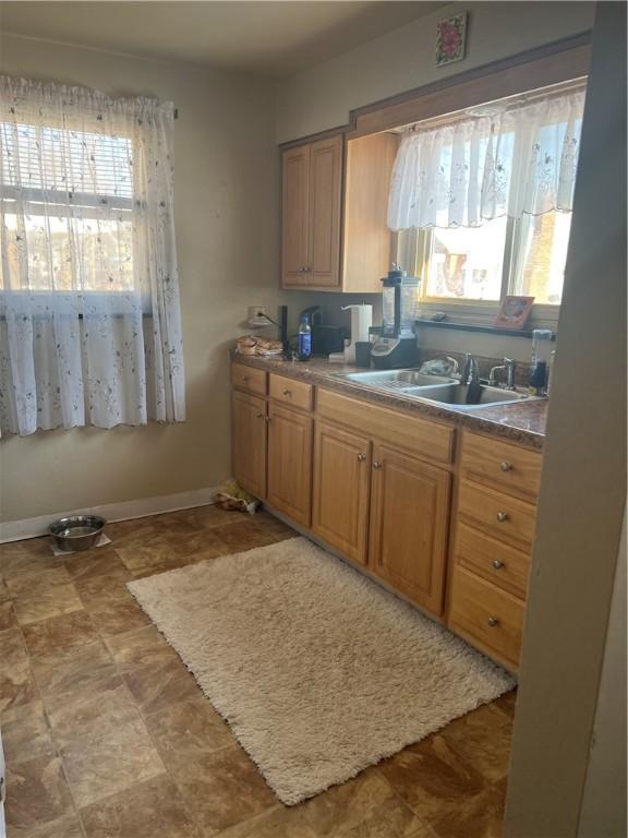 1112 Summit St, New Castle/5Th, PA 16101 - kitchen with brown cabinetry