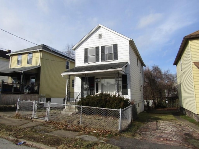 front facade featuring a porch