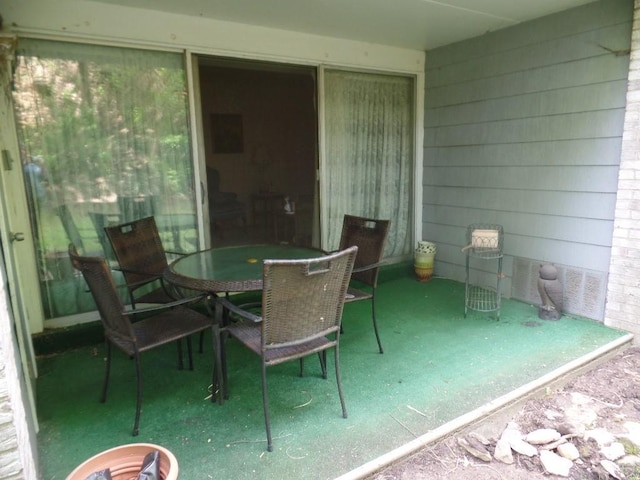 view of patio with outdoor dining space
