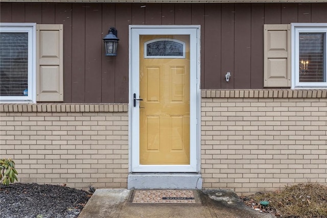 view of property entrance