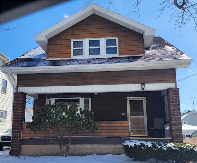 view of front of home with covered porch