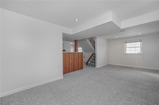 empty room featuring carpet floors