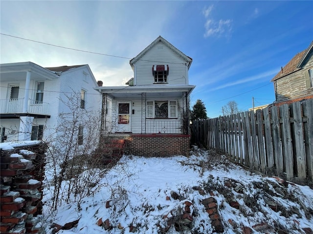 view of front of house with covered porch