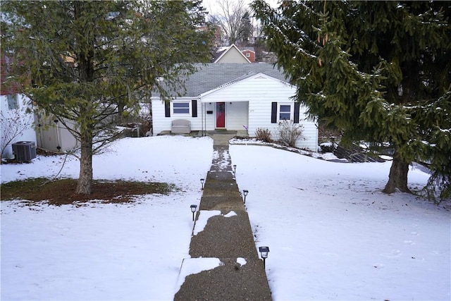 view of front of property