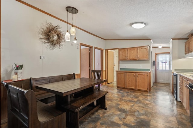 dining space featuring a textured ceiling and crown molding