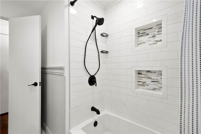 bathroom featuring shower / bathing tub combination