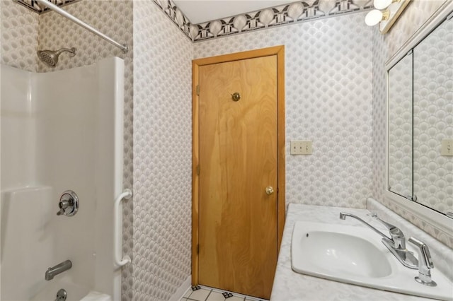402 Woodside Rd, Forest Hills Boro, PA 15221 - photo 18