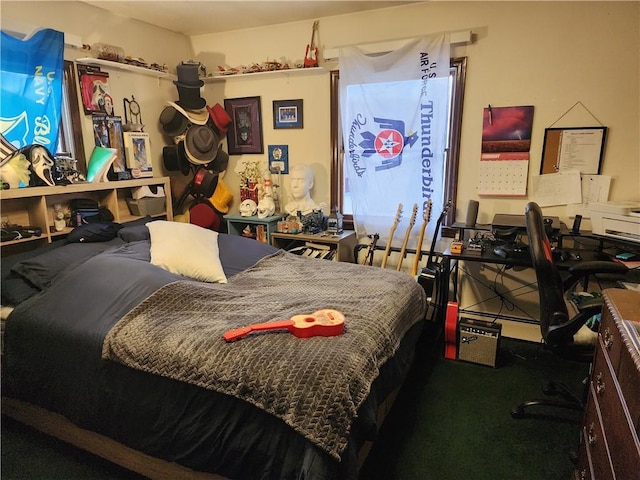 bedroom with carpet flooring