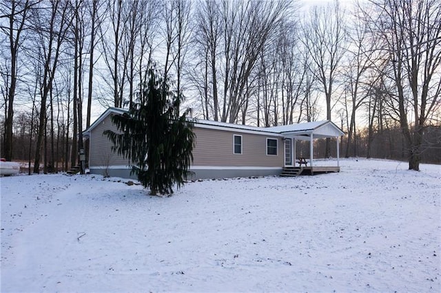 view of front of property