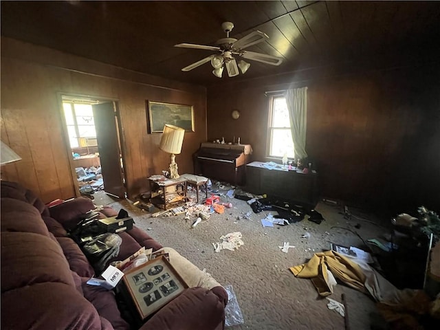 misc room featuring a ceiling fan