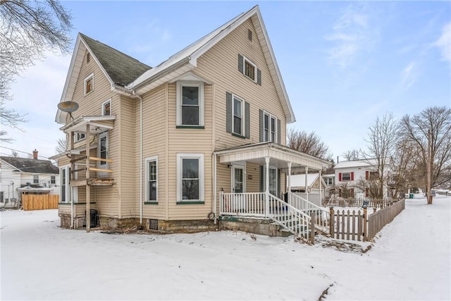 view of front of home featuring covered porch