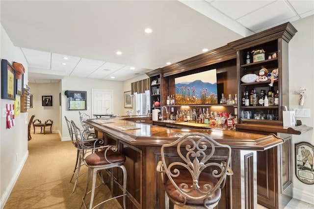2001 Old Orchard Pl, Adams Twp, PA 15044 - bar featuring light carpet, a sink, indoor wet bar, recessed lighting, and baseboards