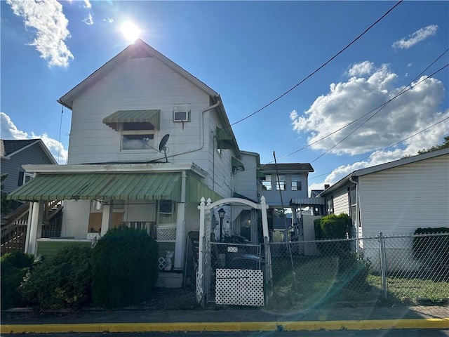 exterior space featuring a fenced front yard