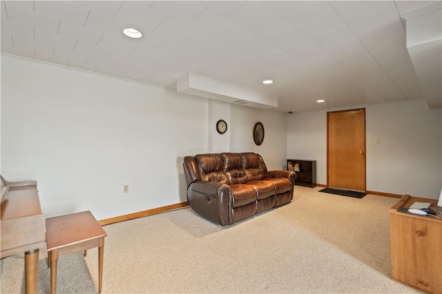 living room with baseboards, recessed lighting, and light colored carpet