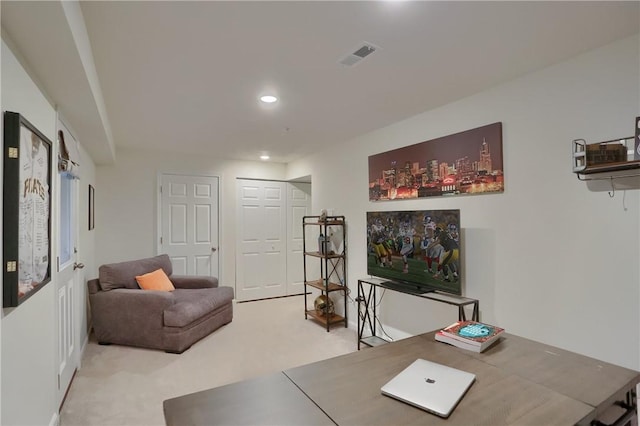 home office with light carpet, visible vents, and recessed lighting