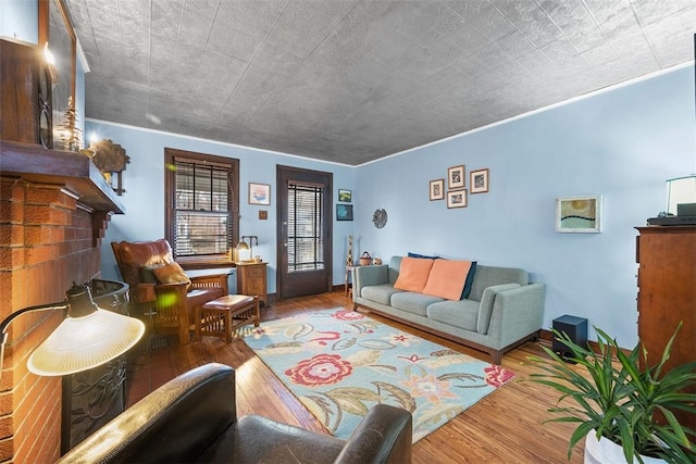 820 Mcdonald St, Sewickley, PA 15143 - living area featuring wood finished floors and ornamental molding