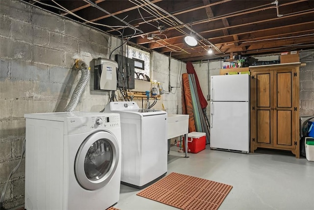 820 Mcdonald St, Sewickley, PA 15143 - laundry area featuring cabinet space and washer and dryer