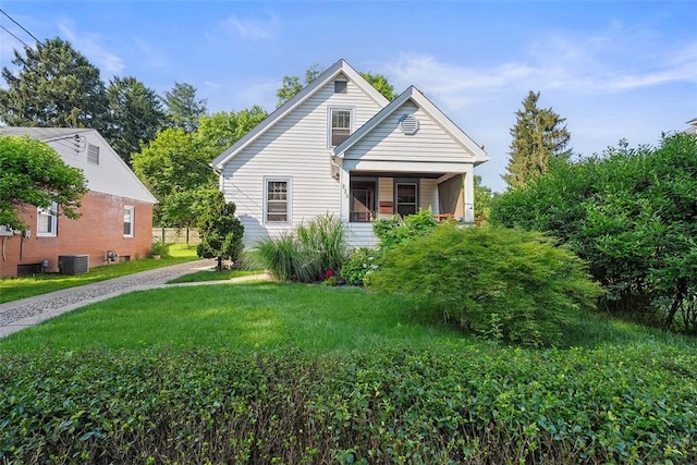 820 Mcdonald St, Sewickley, PA 15143 - bungalow-style house with a front lawn, driveway, and covered porch