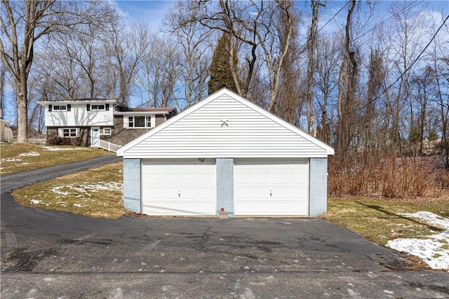 view of detached garage