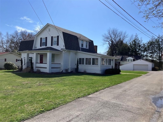 225 Country Club Rd, Penn Twp But, PA 16002 - colonial inspired home with a shingled roof, a gambrel roof, a garage, an outdoor structure, and a front yard