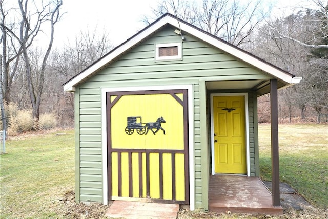 view of outdoor structure with an outdoor structure