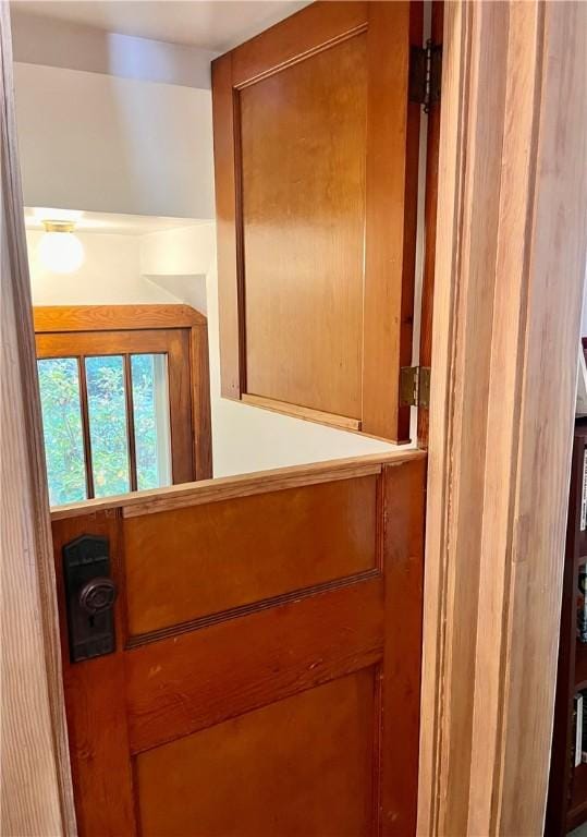 562 5th St, City Of But Ne, PA 16001 - detailed view