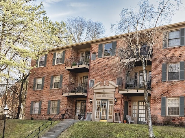 view of building exterior