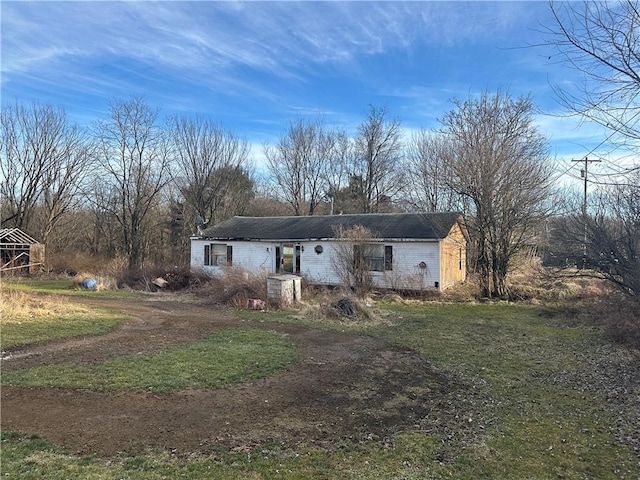 Listing photo 3 for 119 6th St, Rayburn Twp PA 16201