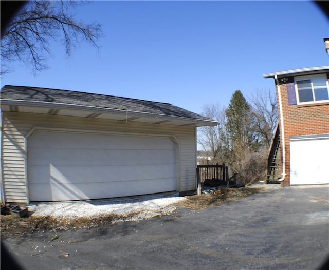 view of detached garage