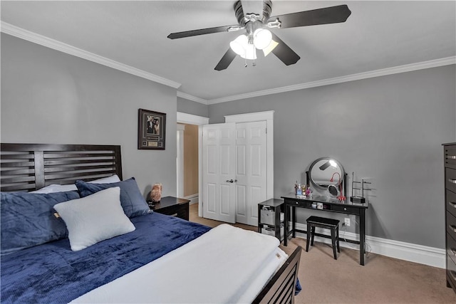 bedroom featuring ornamental molding, light carpet, ceiling fan, and baseboards