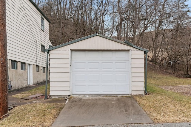 view of detached garage