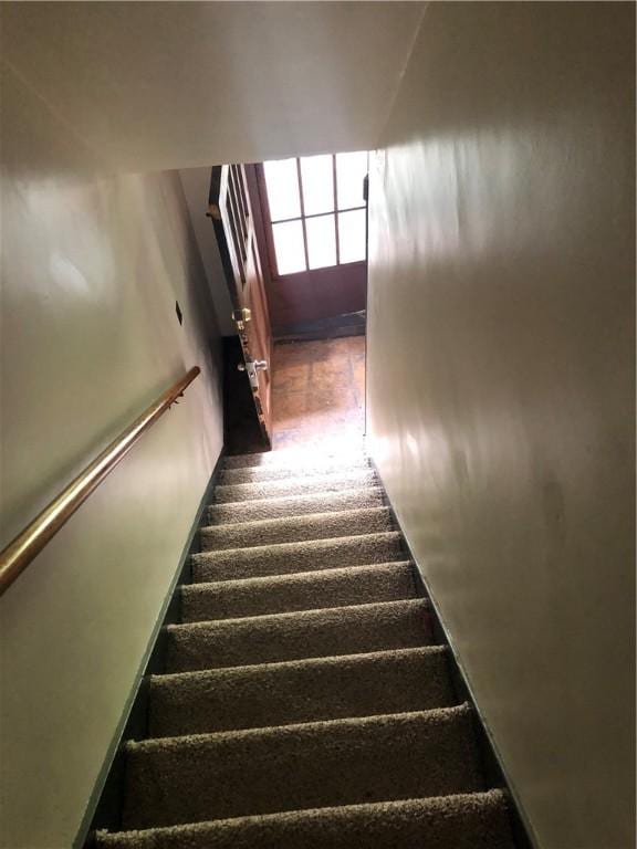 7807 Union Ave, Swissvale, PA 15218 - staircase with carpet