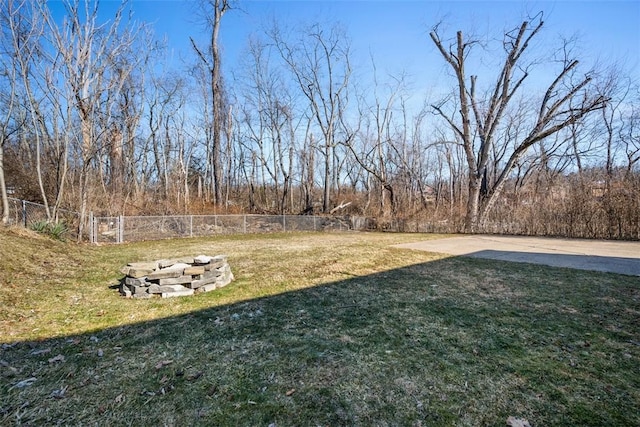 view of yard featuring fence