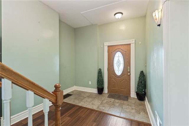 2101 Lonsdale St, Reserve, PA 15212 - foyer featuring wood finished floors and baseboards